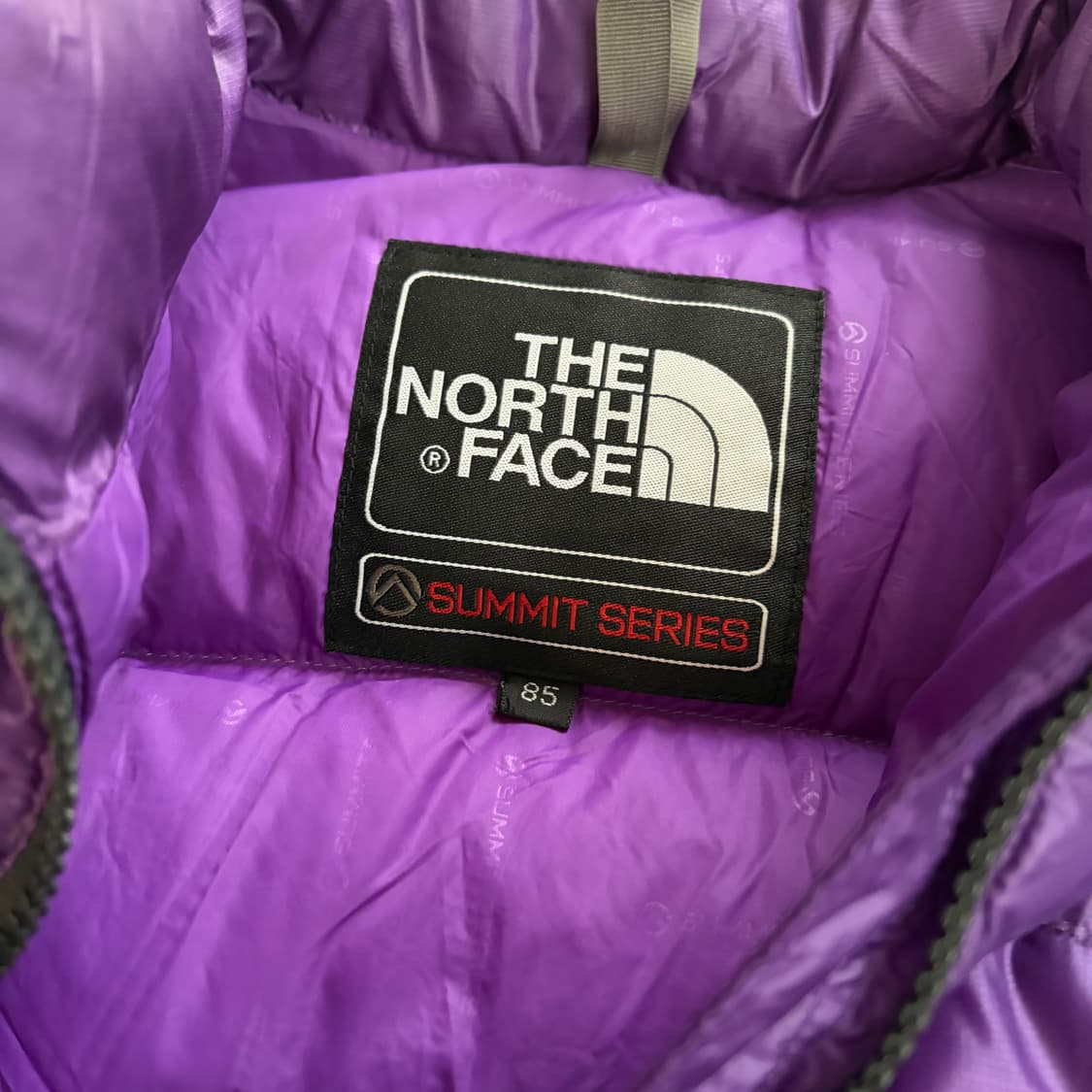 노스페이스 써밋 빈티지 경량패딩 85 상품이미지6