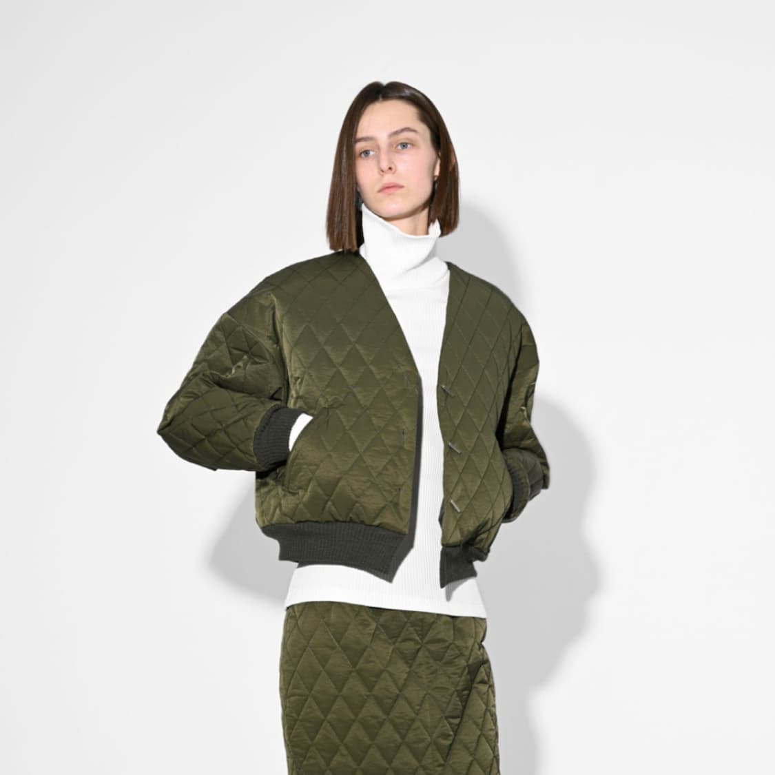 에콘(EKON) 마카롱 퀼팅 크롭자켓 프리사이즈 새상품 상품이미지2