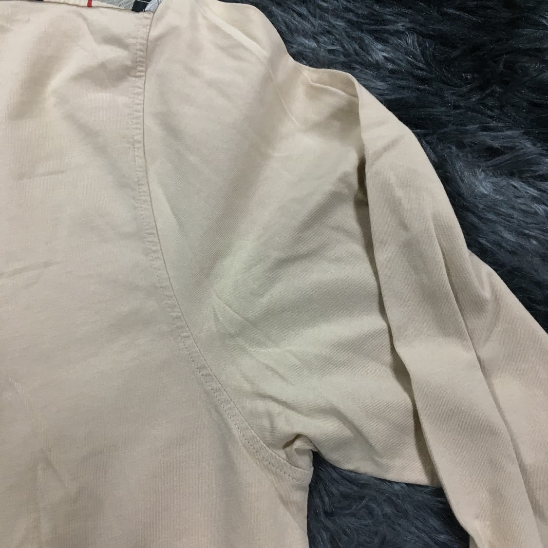 투티/0237 버버리 런던 베이지핑크 긴팔 티셔츠 상품이미지10