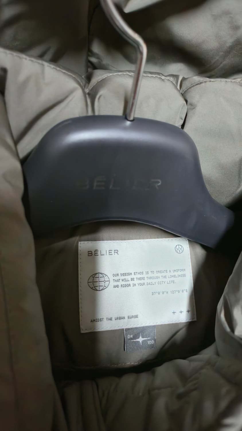 25fw 벨리에 크로스 라인 후디드 구스 다운 패딩 올리브 상품이미지4