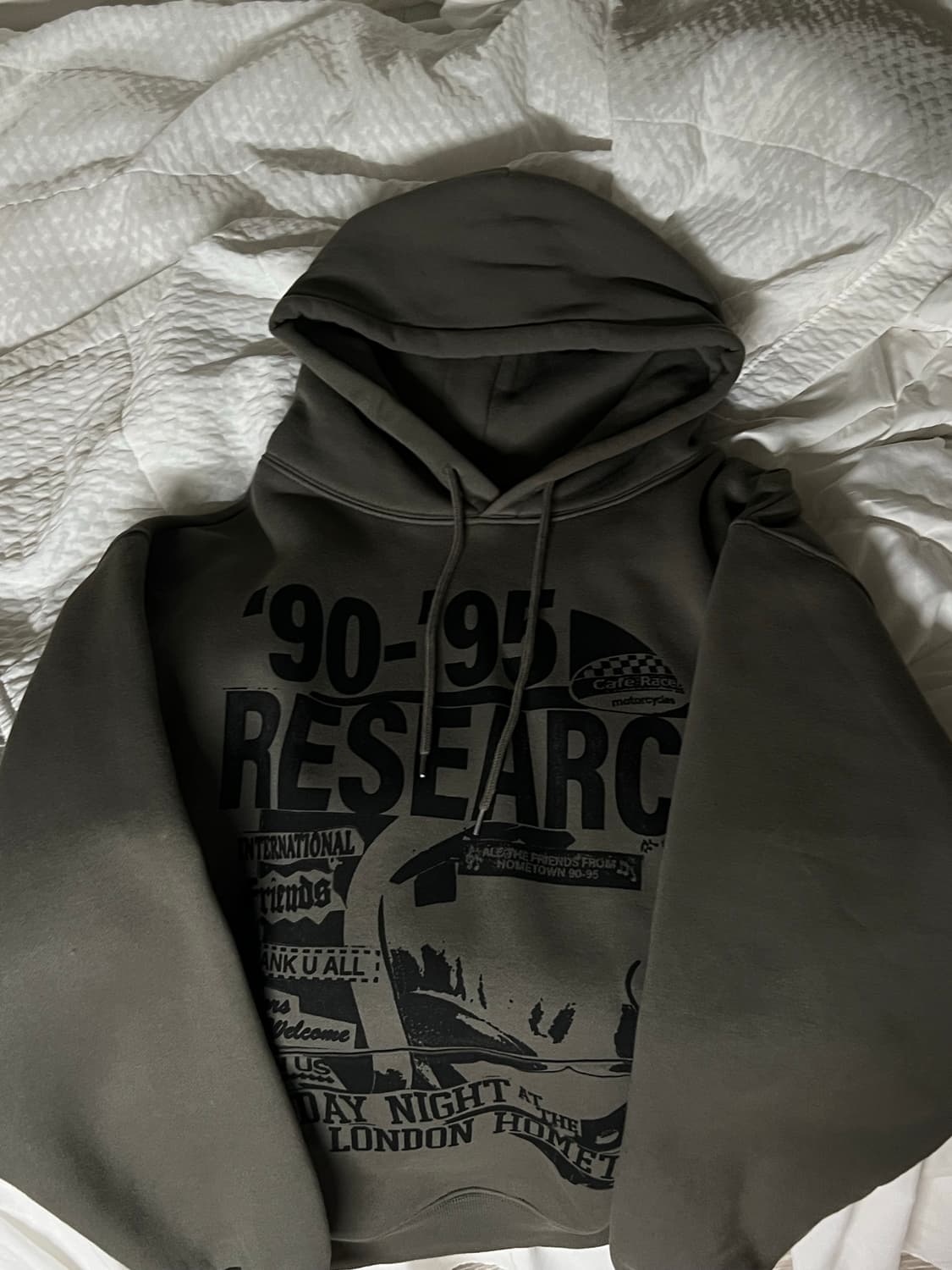  비바스튜디오 후드티 상품이미지1