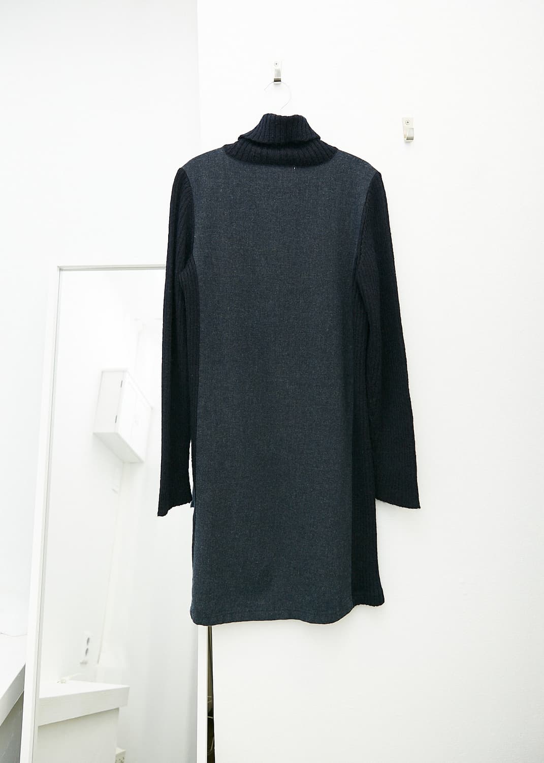 High Neck Docking Long Sweater 상품이미지4
