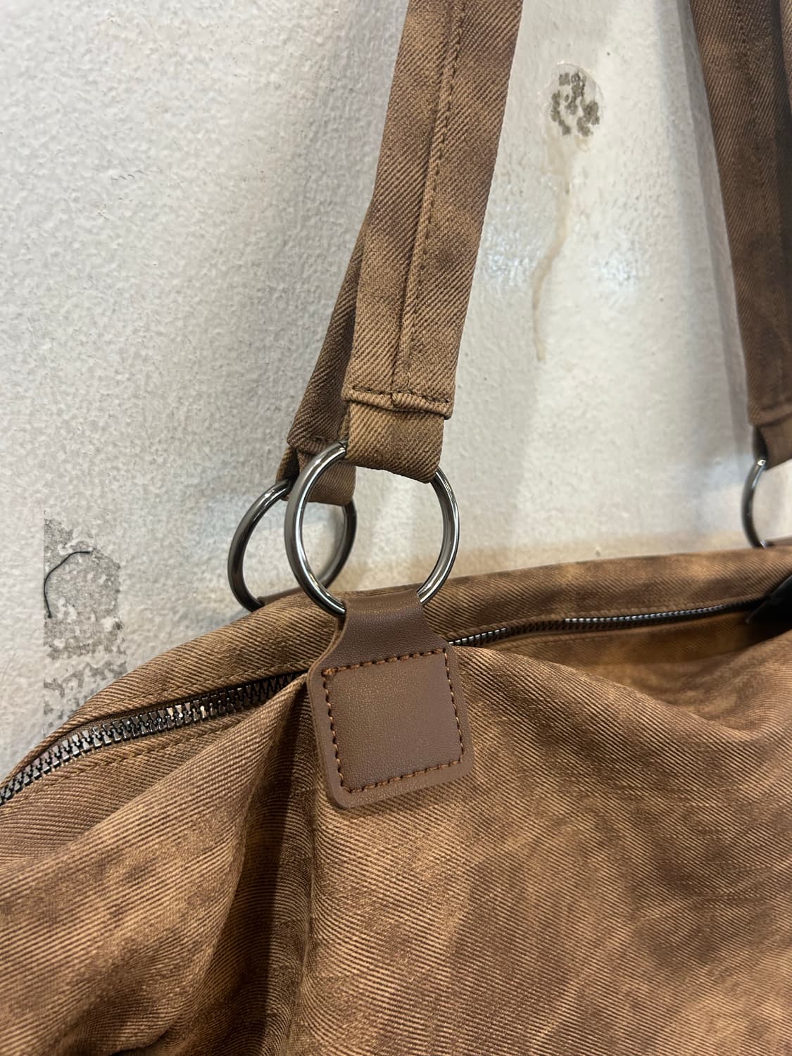 Brown Studded Washed Boston Bag 상품이미지4