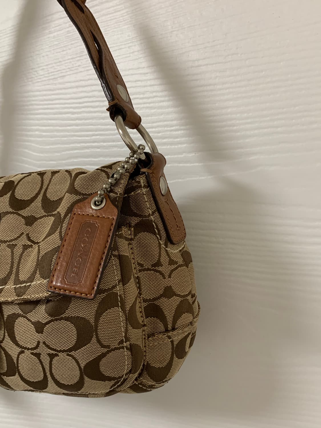 Coach signature buckle shoulder bag 상품이미지2