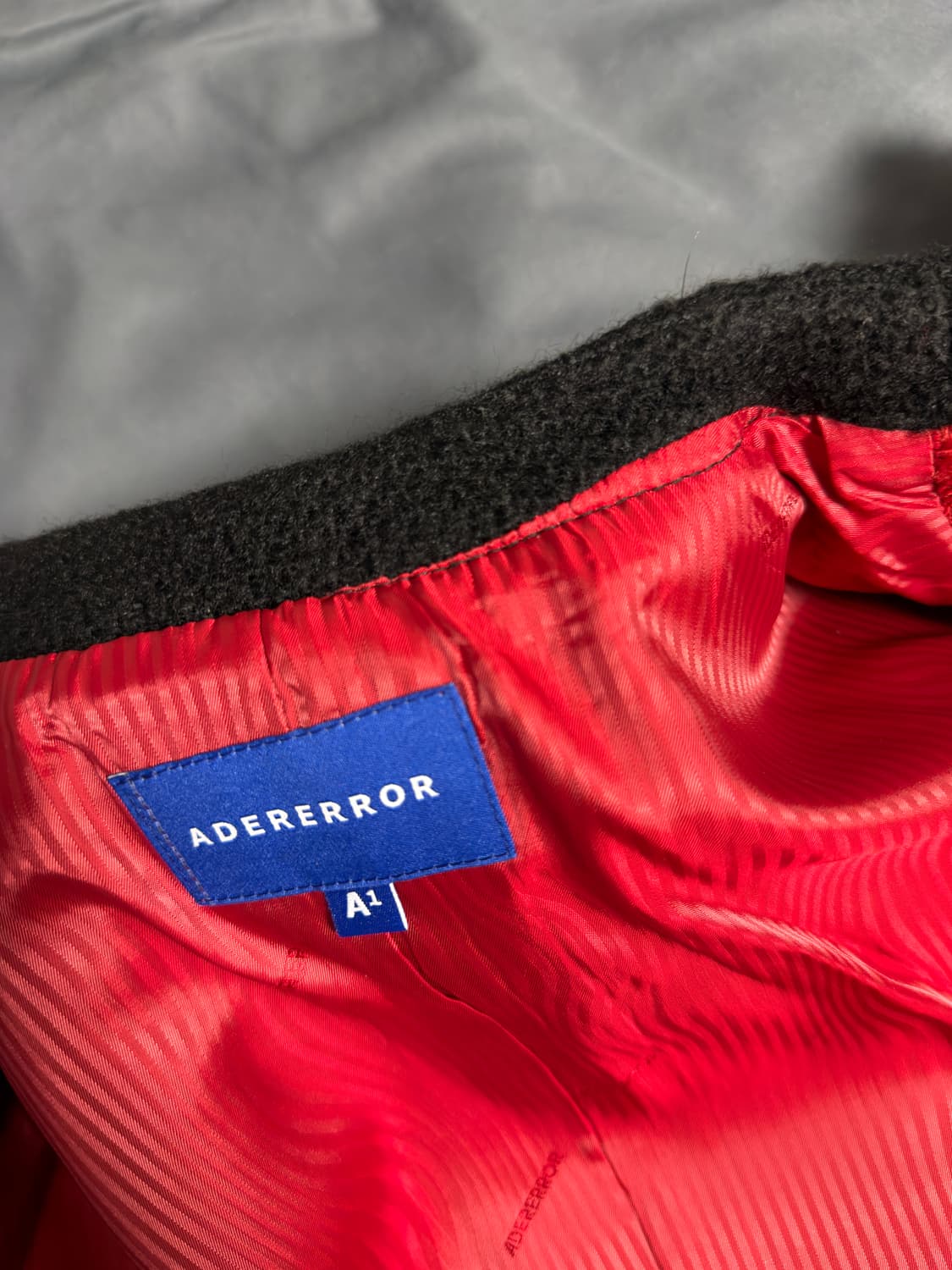 아더에러 브리튼 트위드 크롭  레드 / 남여 상품이미지5