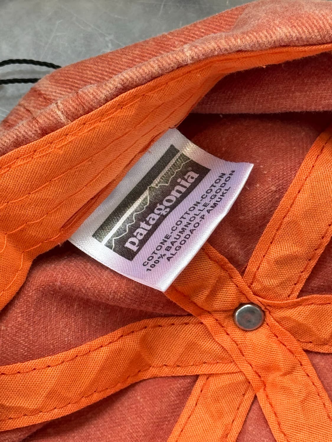 Patagonia P-6 Label Trad Orange Cap 상품이미지3