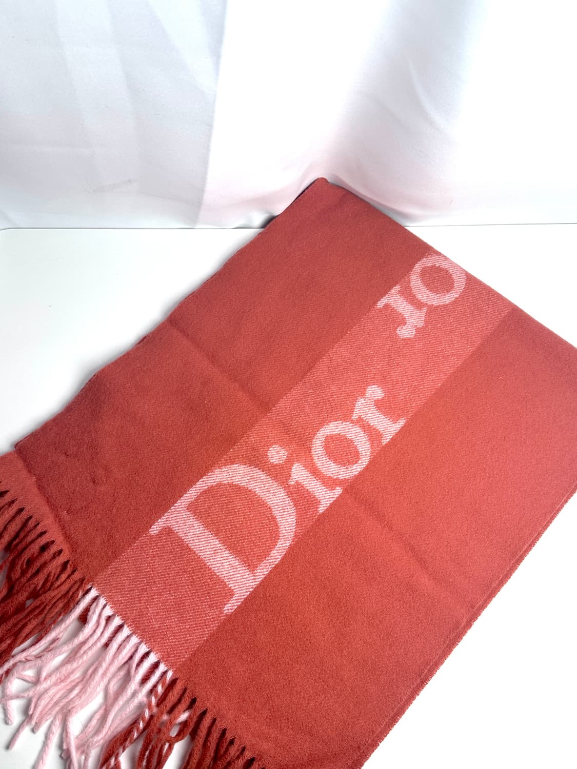 크리스찬 디올 로고 머플러 / 숄 상품이미지1