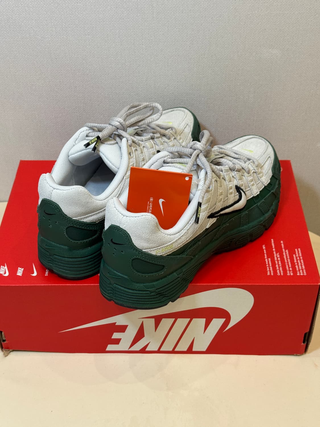 나이키 P-6000 프리미엄 라임라이트 다크 스모크 그레이 240mm 상품이미지5