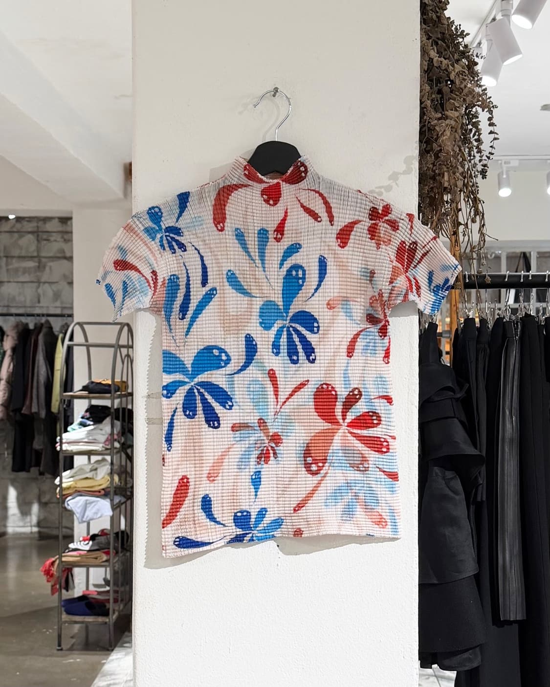 이세이 미야케 페테 플리츠 프린팅 하프 티셔츠 상품이미지1