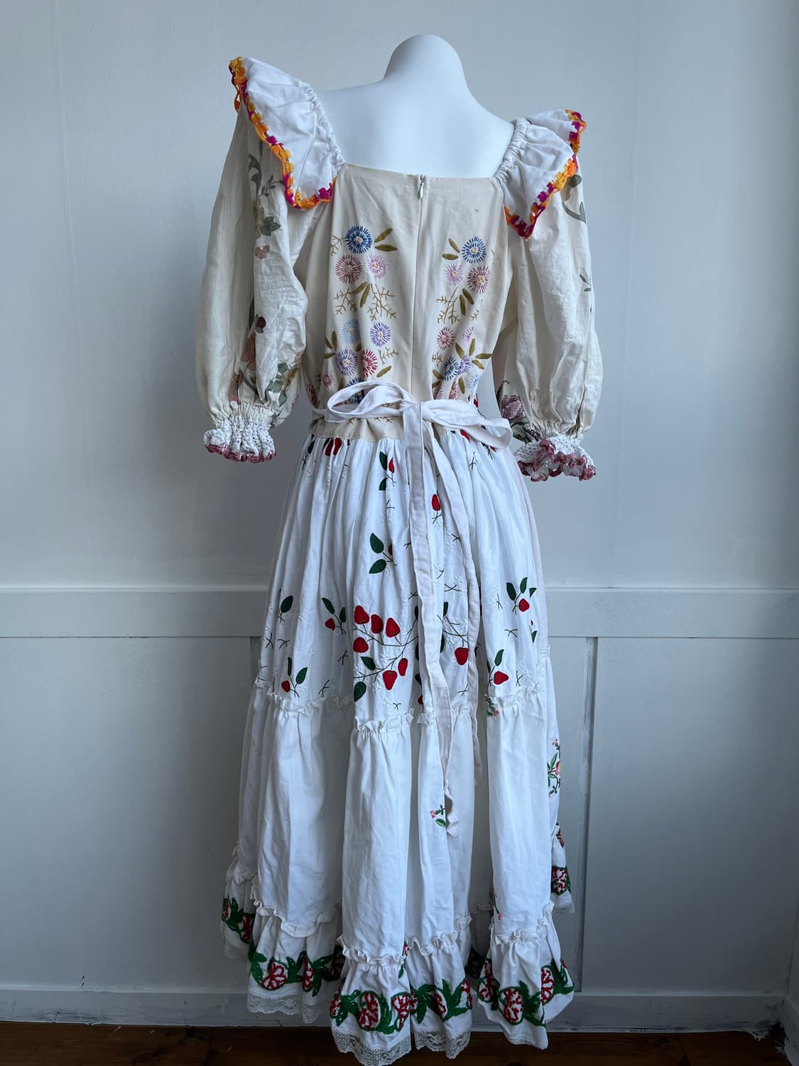 앤티크 자수 러플 롱 원피스 상품이미지6