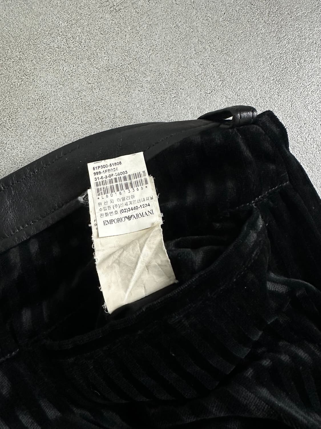 엠포리오 아르마니 벨벳 스트라이프 팬츠 상품이미지8