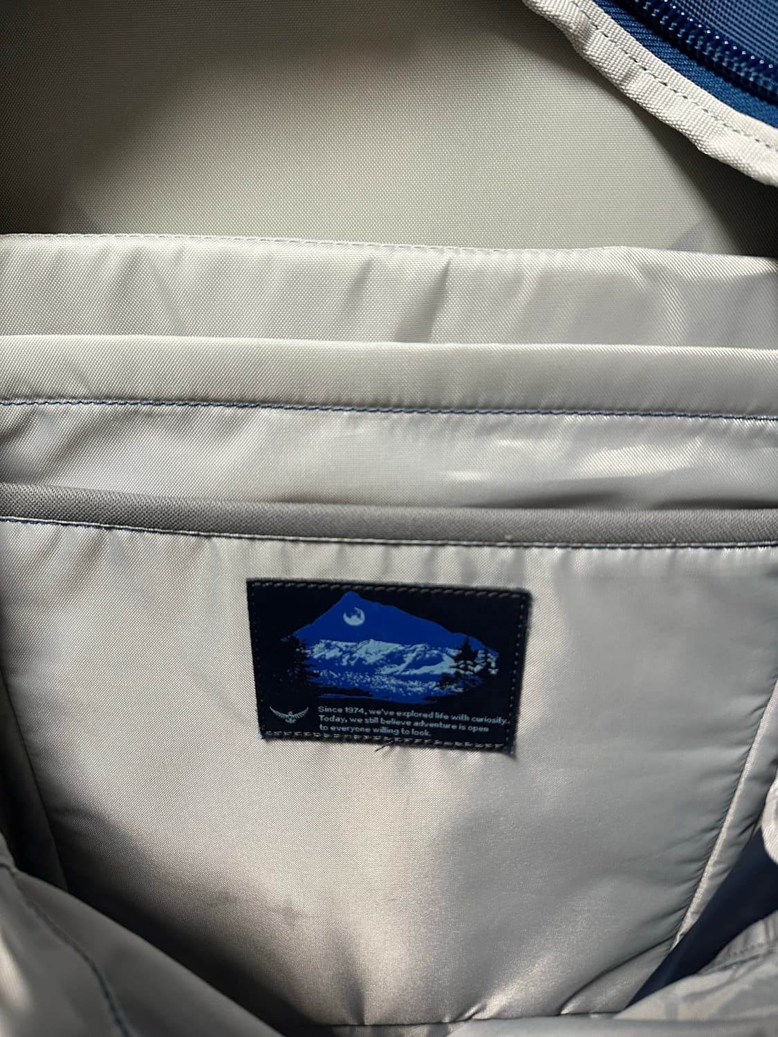 오스프리 엑시스 24L 노트북 백팩 나이트 시프트 블루 상품이미지2