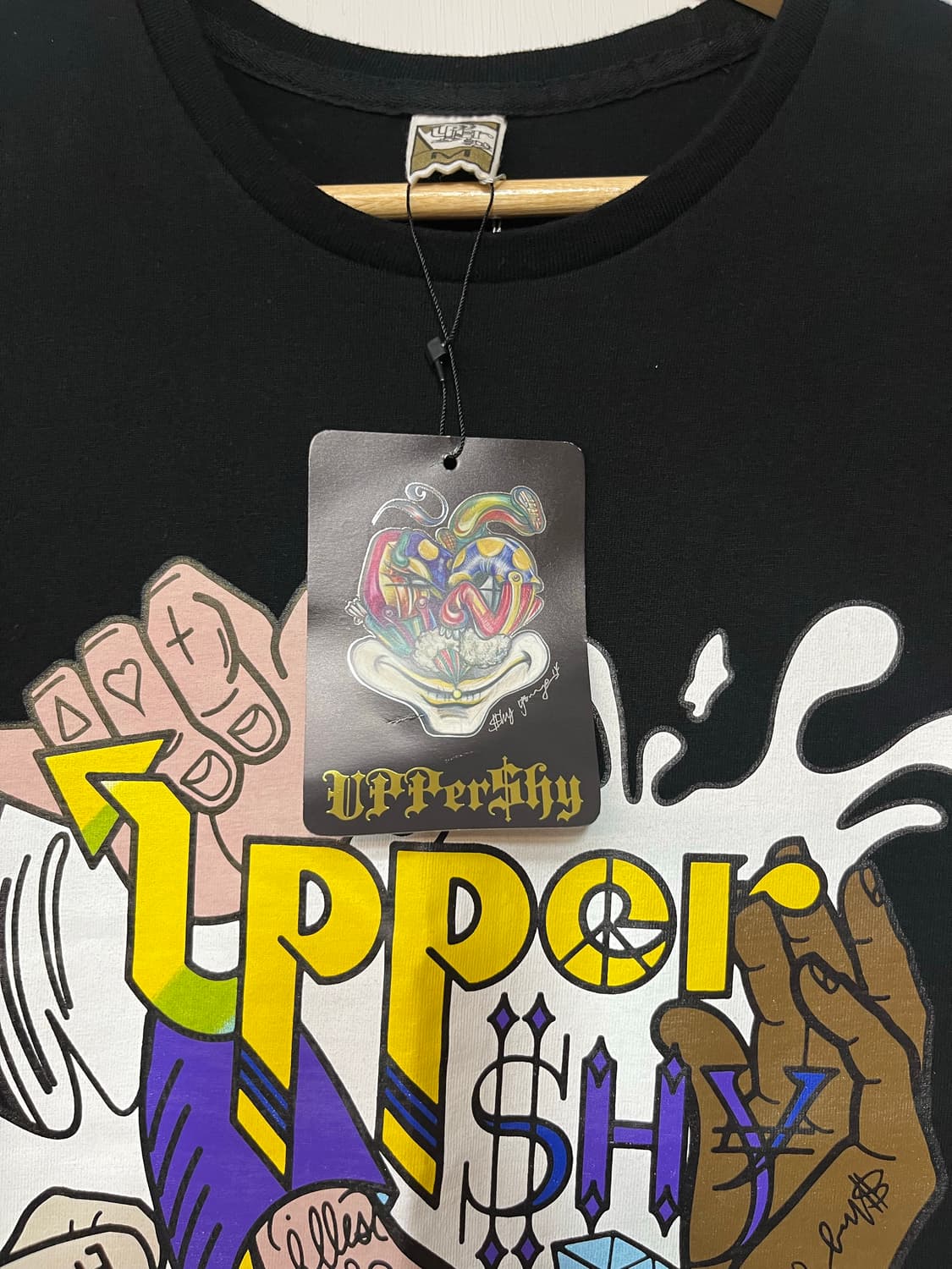 UPPERSHY 블랙 티셔츠 상품이미지2
