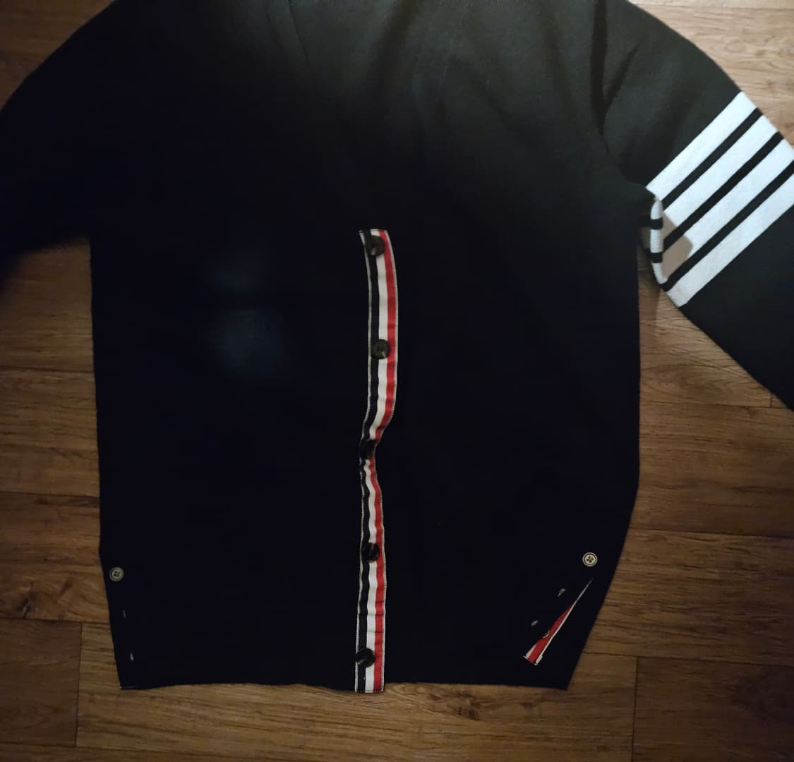 톰브라운 가디건 상품이미지1