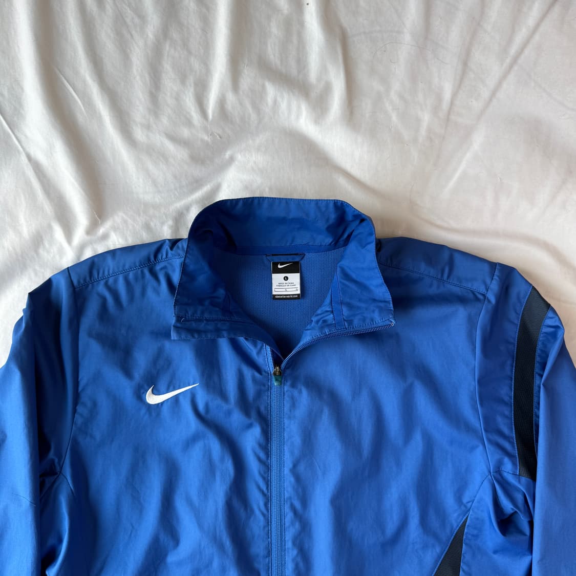 2+1) 나이키 러닝코어 바람막이 L 상품이미지3