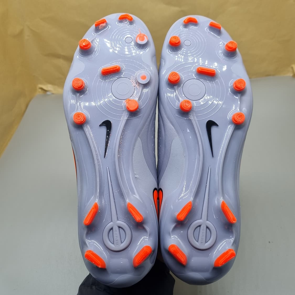 나이키 티엠포 레전드10 아카데미 축구화270 상품이미지3