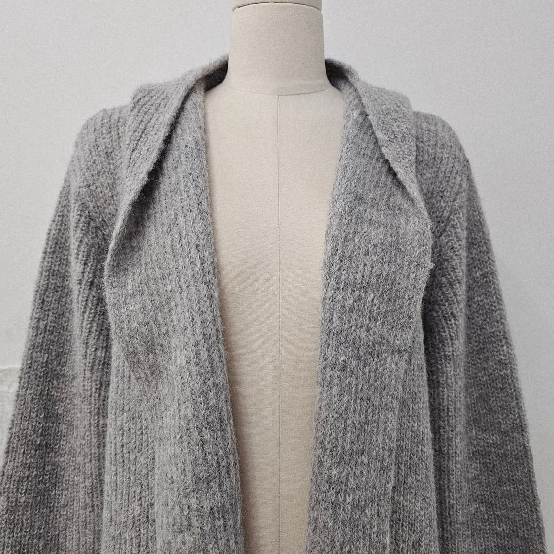페루산 고급 알파카 후드 니트 그레이 가디건 상품이미지3