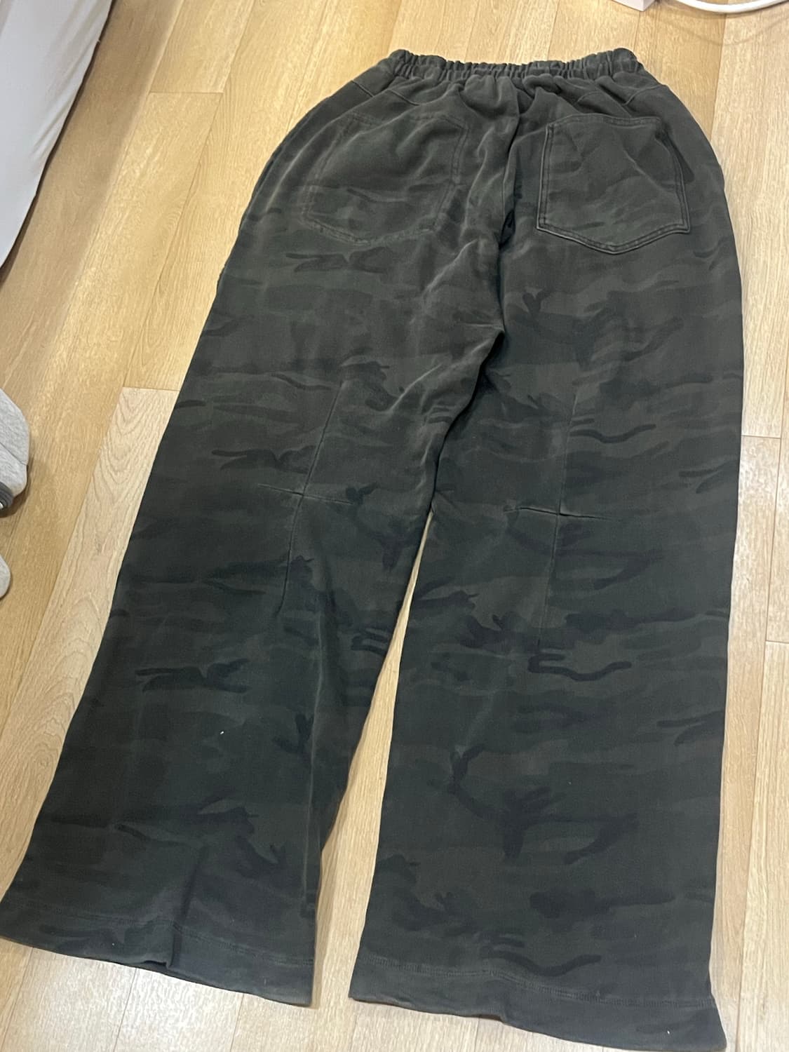 [3] 해칭룸 Reverse Sweat Camo Dark Khaki 상품이미지4