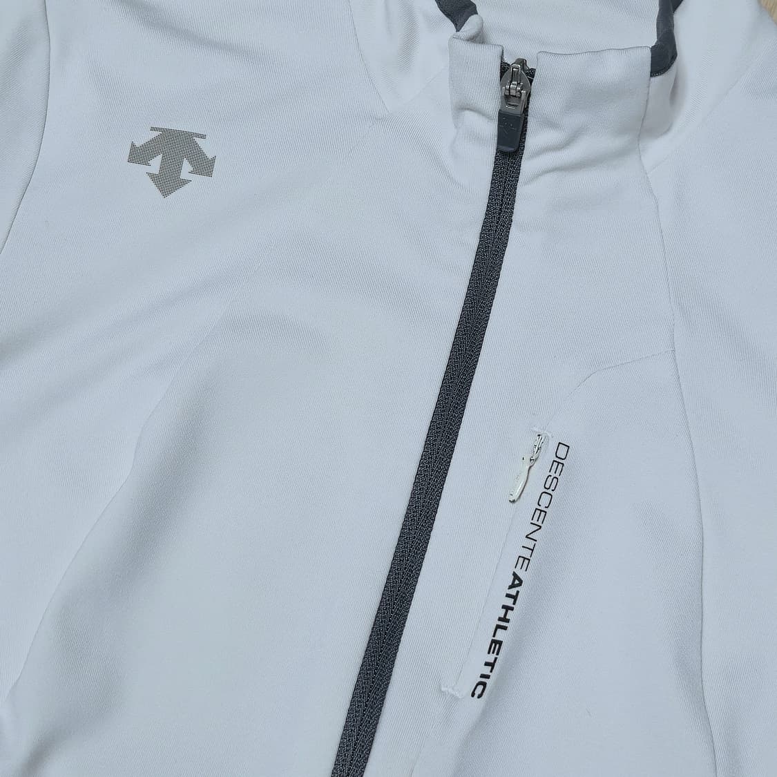 90) 데상트 아이보리 베이지 기능성 집업 자켓 져지 상품이미지5