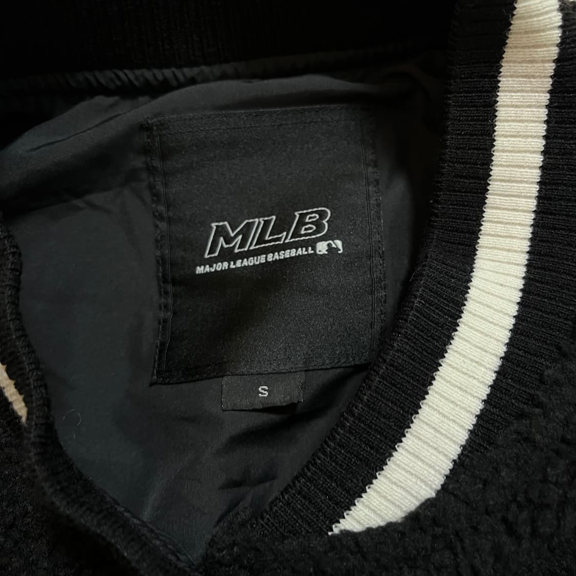 [정품] MLB 블랙 LA 뽀글이 자켓 [ S ] 상품이미지4