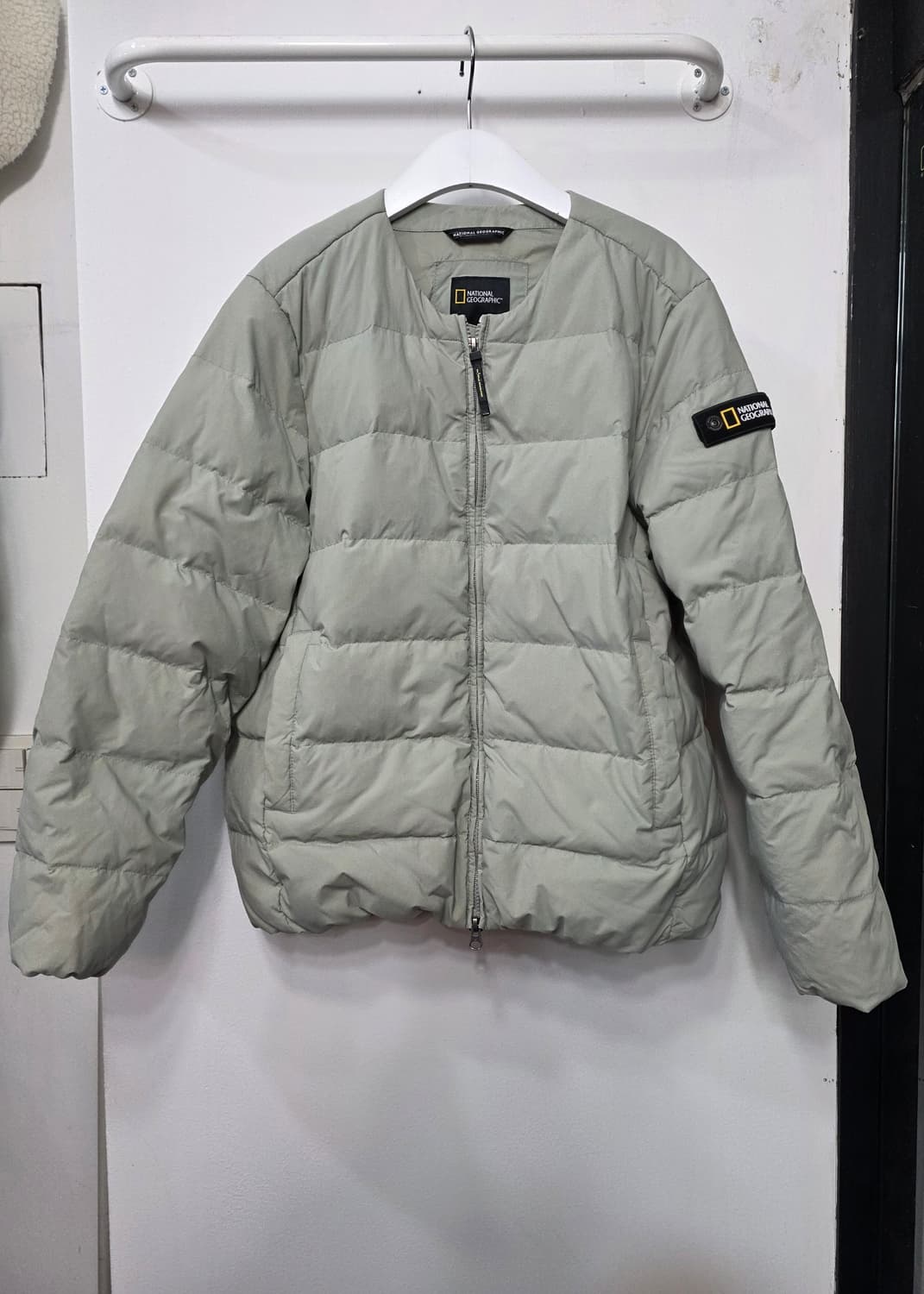 내셔널지오그래픽 남성 덕다운 경량 패딩 상품이미지1