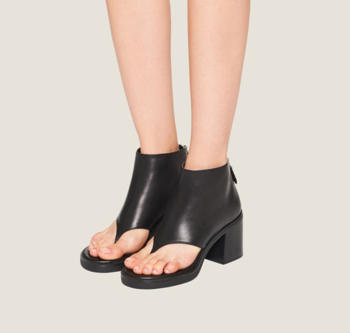 (거의 새상품) Miu miu 레더 부츠힐 (37 사이즈) 상품이미지1