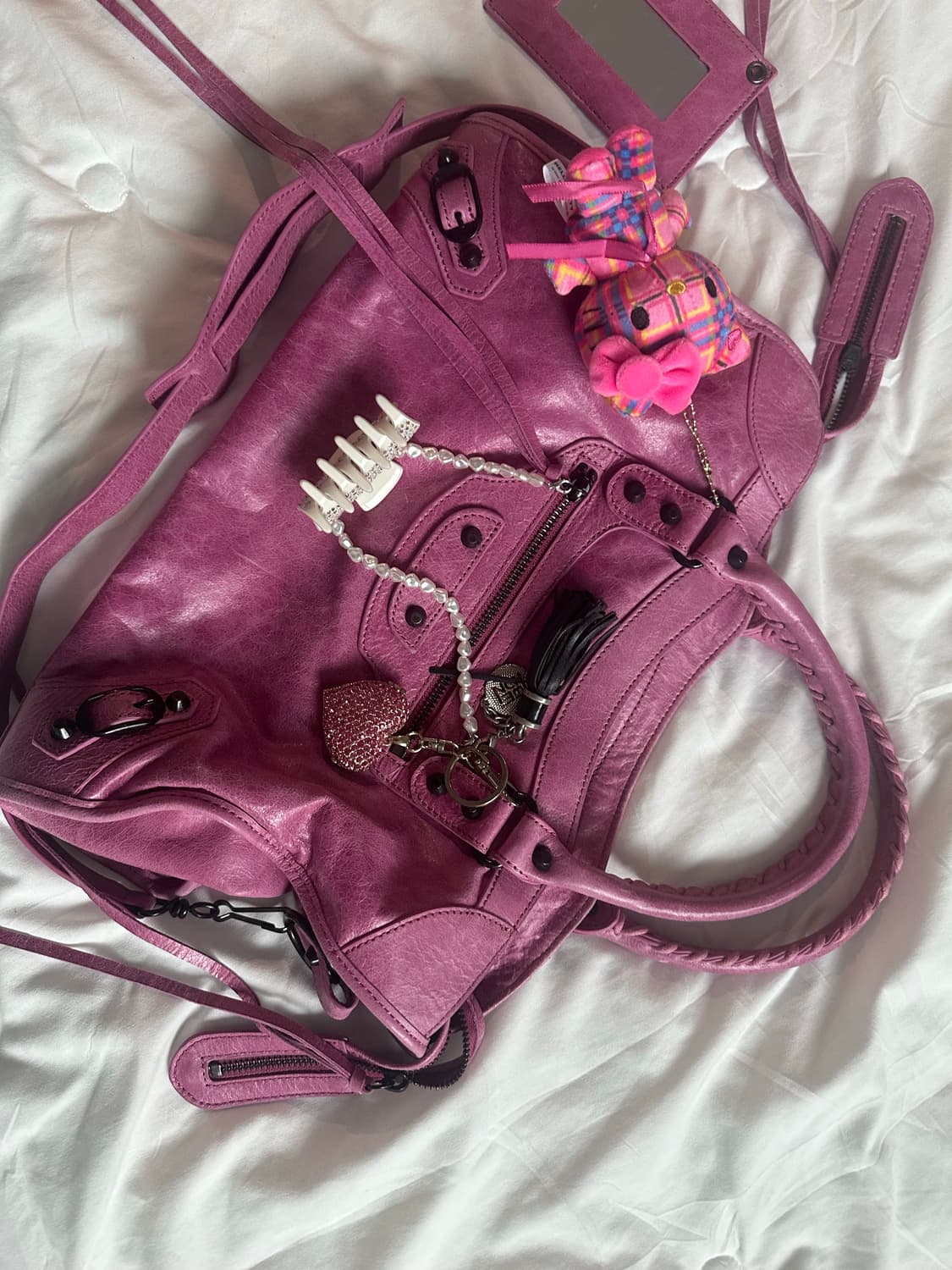 발렌맛 모터백 상품이미지2