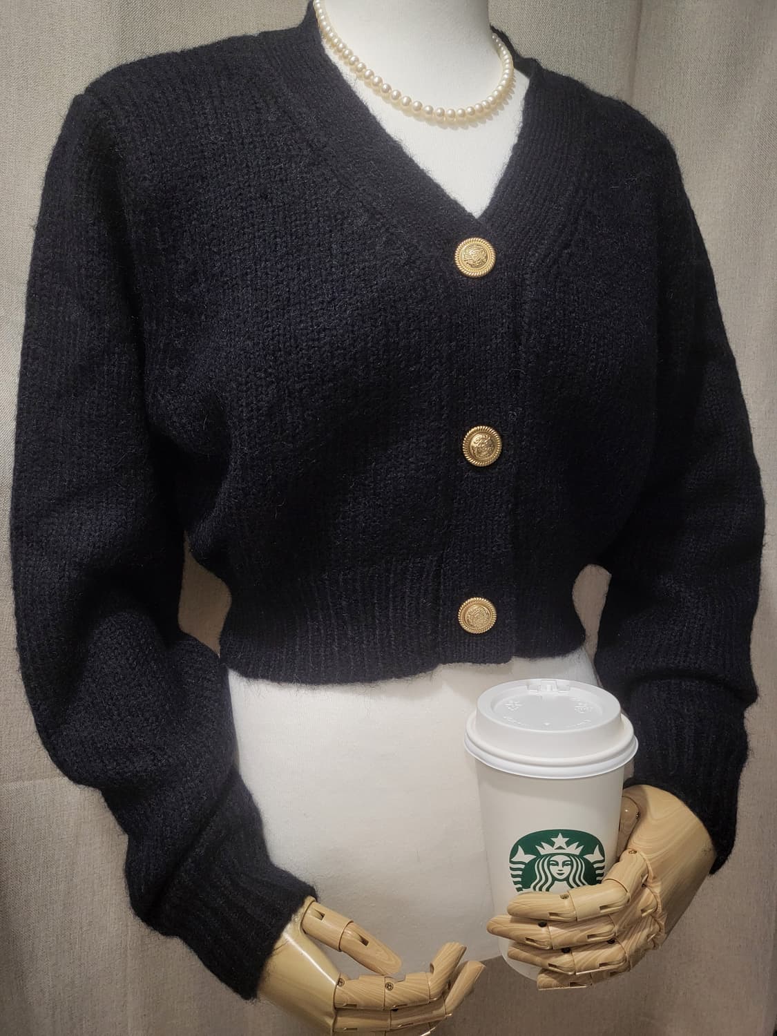 택포♦️새상품 guse 가디건 니트 블랙 그레이 화이트 스웨터 상품이미지5