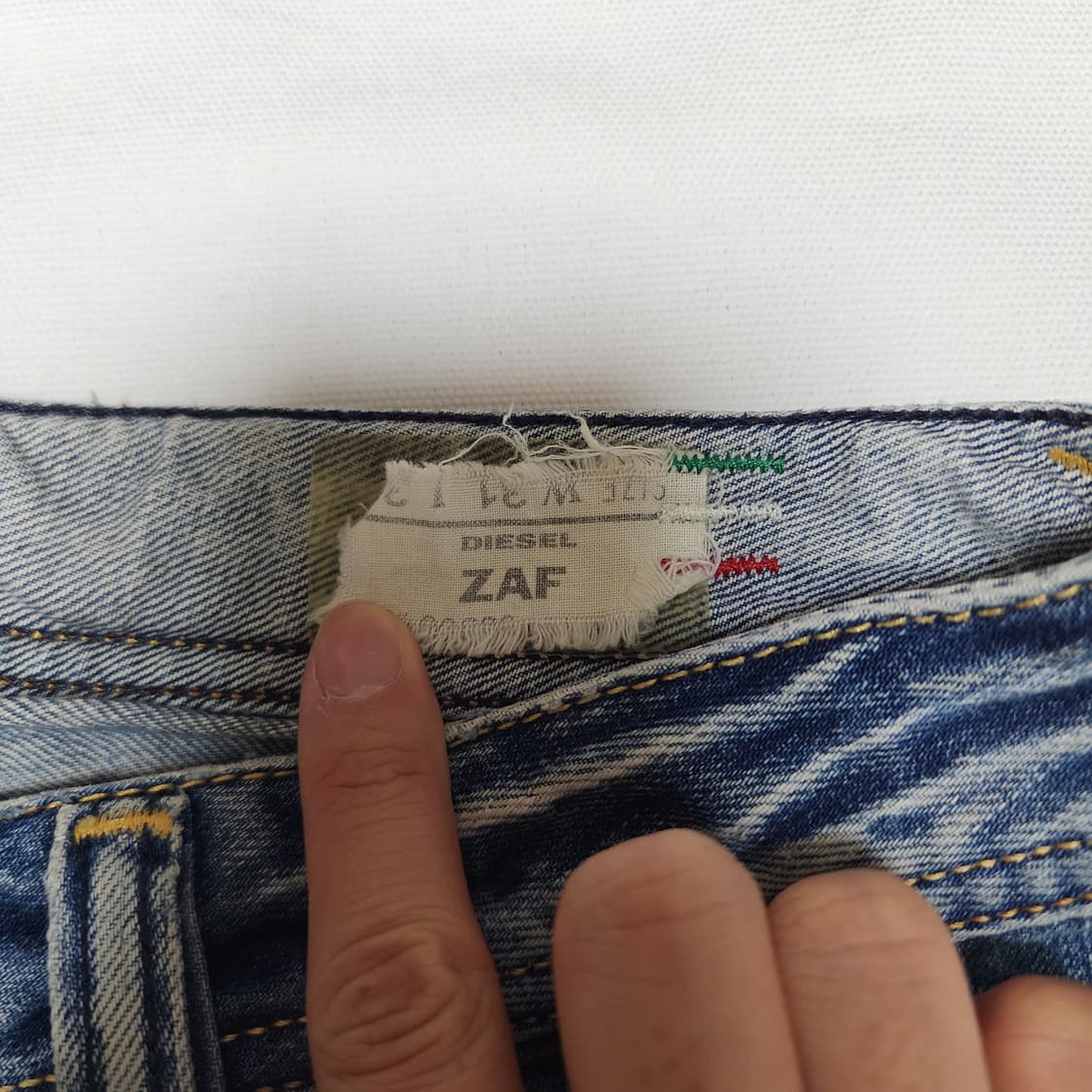 DIESEL 디젤 부츠컷 워시드 데님팬츠 상품이미지8