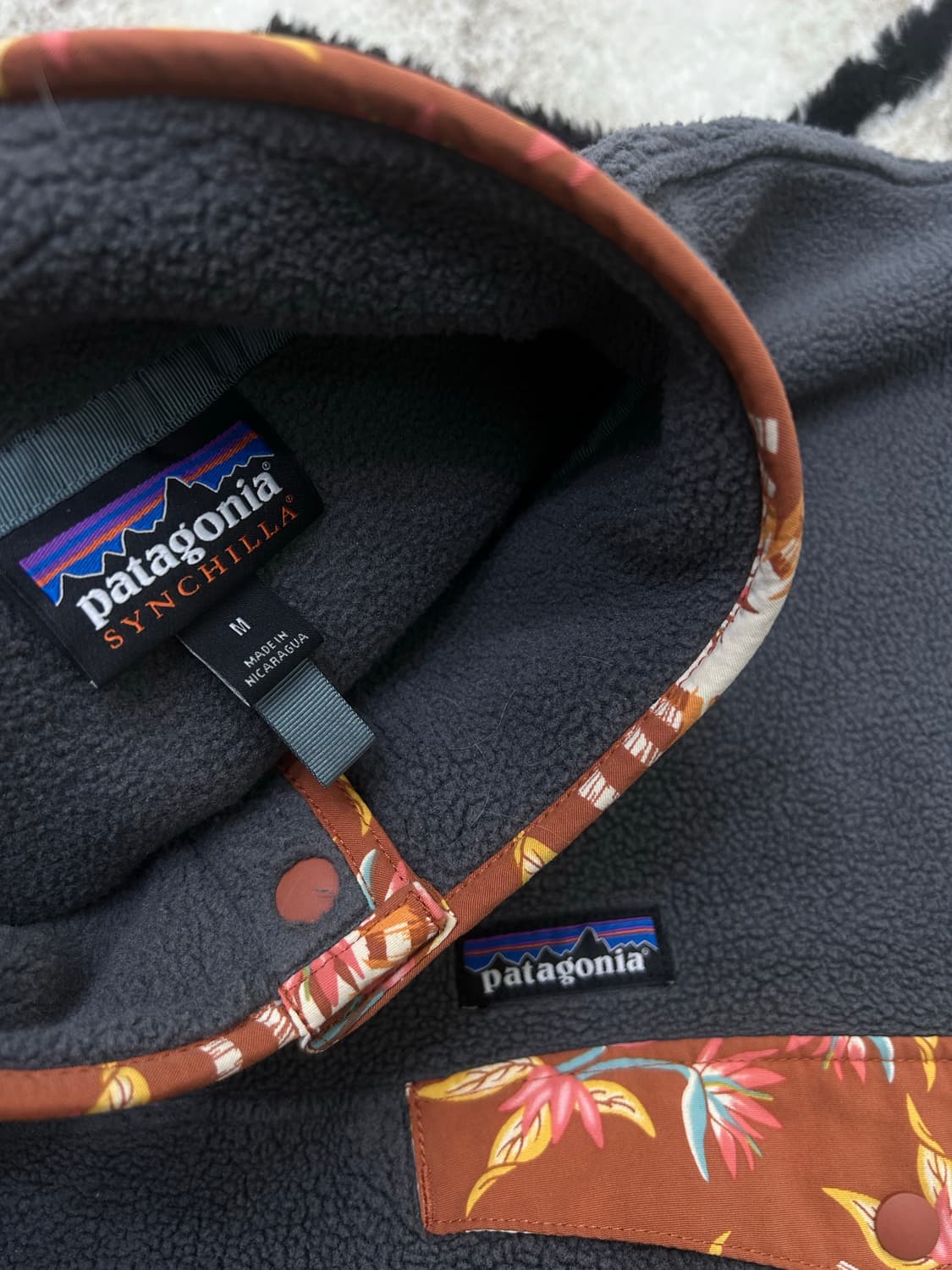 [M]파타고니아 신칠라 풀오버 플리스 플라워 포켓 상품이미지6