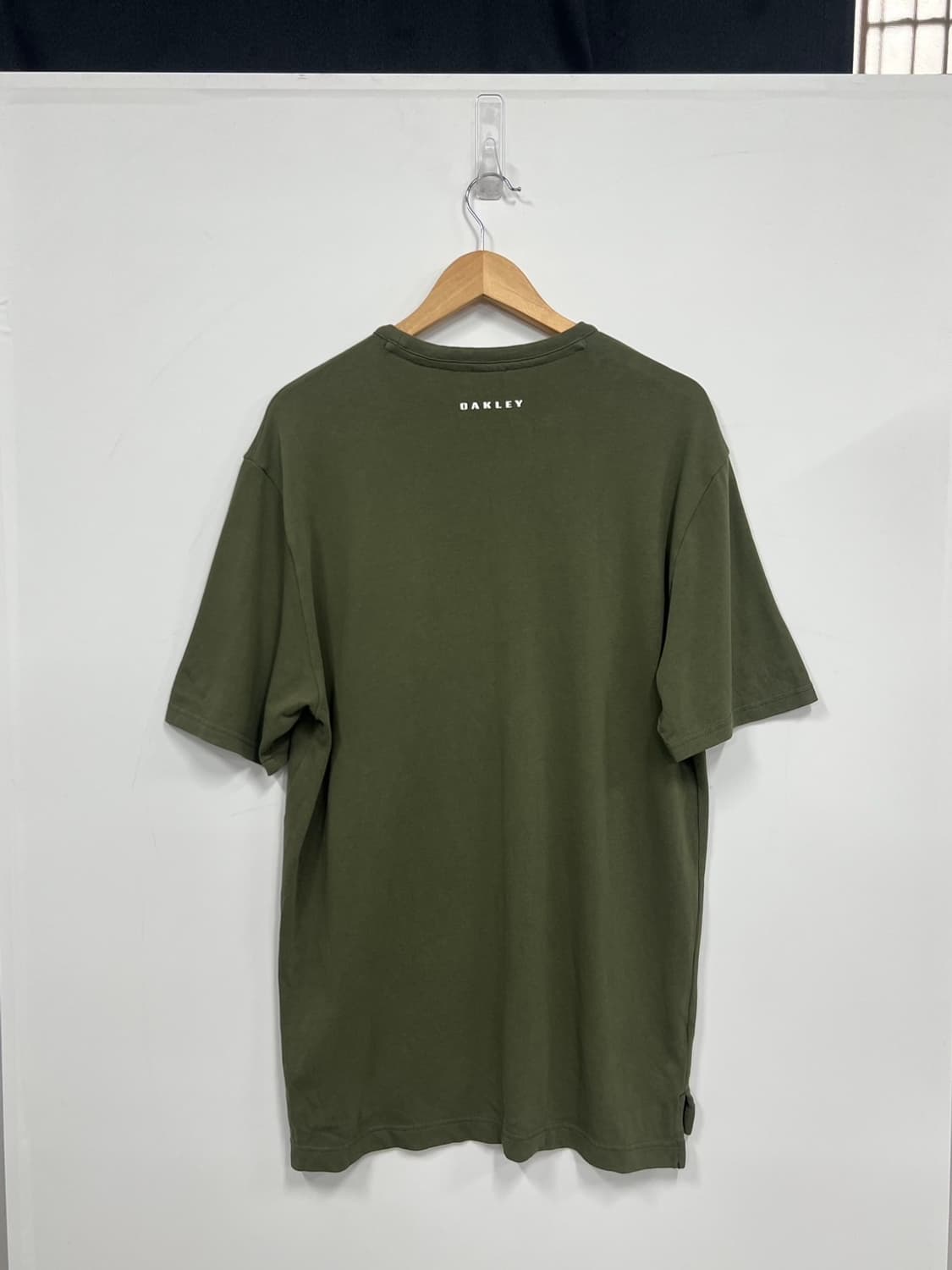 오클리 레귤러핏 올리브 카키 포켓 반팔 티셔츠 상품이미지10