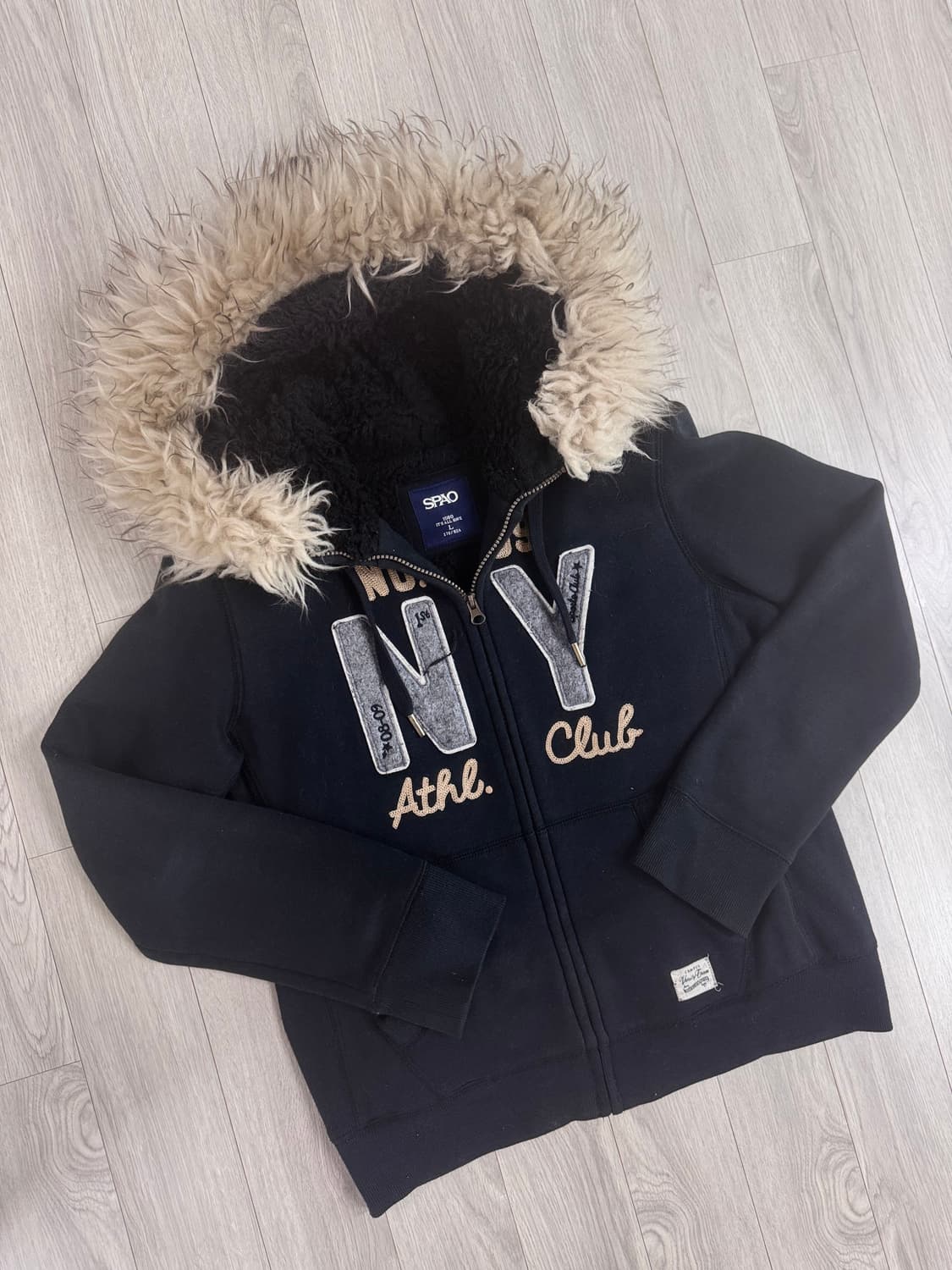 스파오 울프죠 퍼 후드집업 블랙 상품이미지1