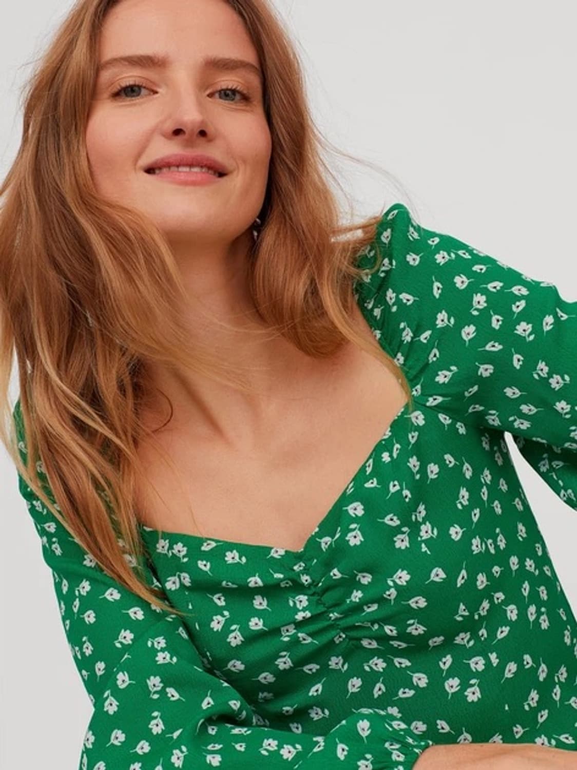 H&M 플라워 블라우스 상품이미지1