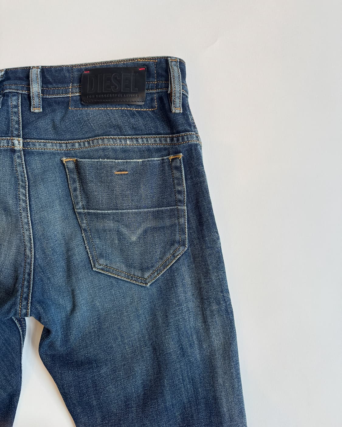 Diesel Distressed Slim Denim  상품이미지3