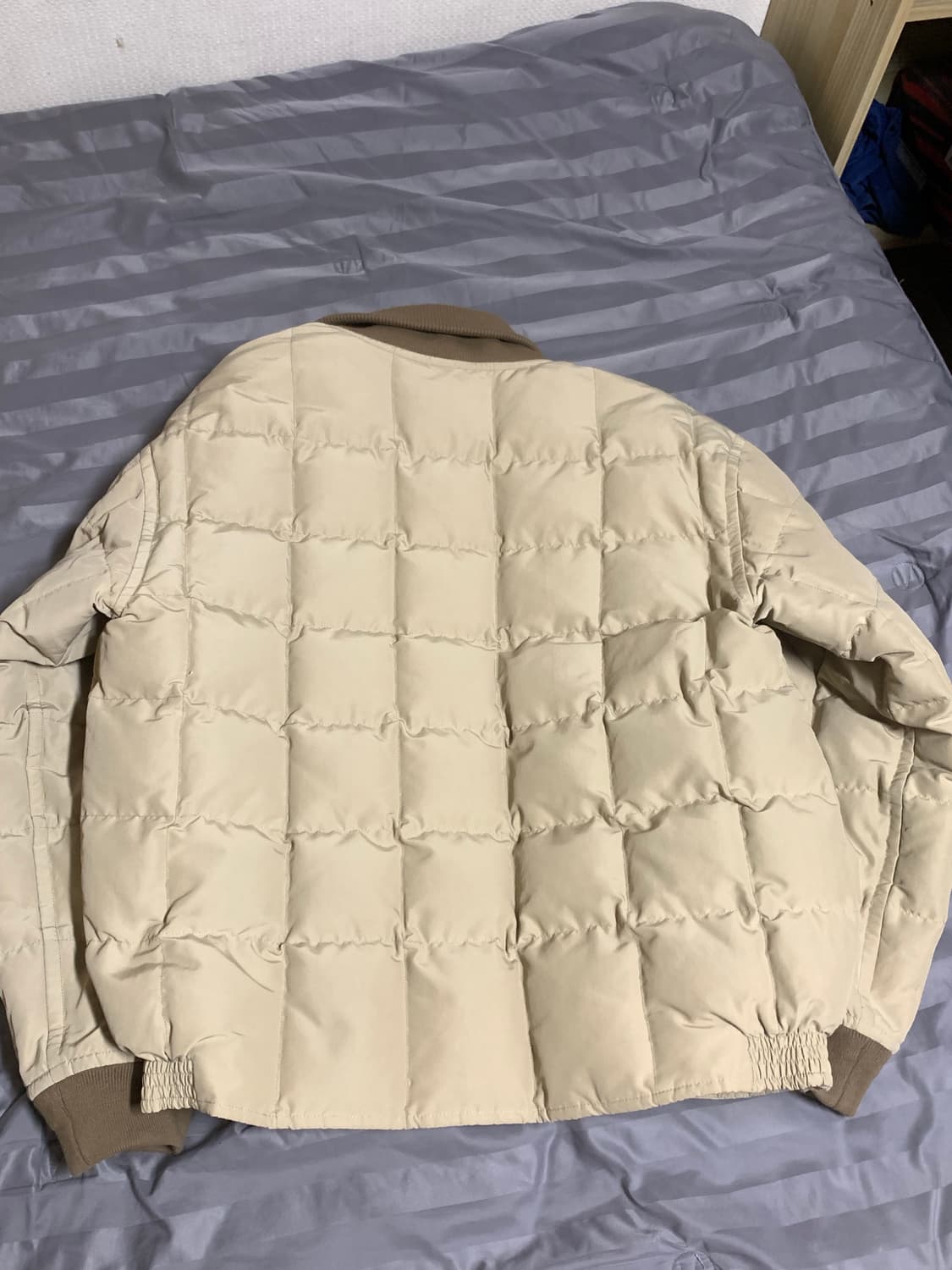 카키스 다운자켓 상품이미지5