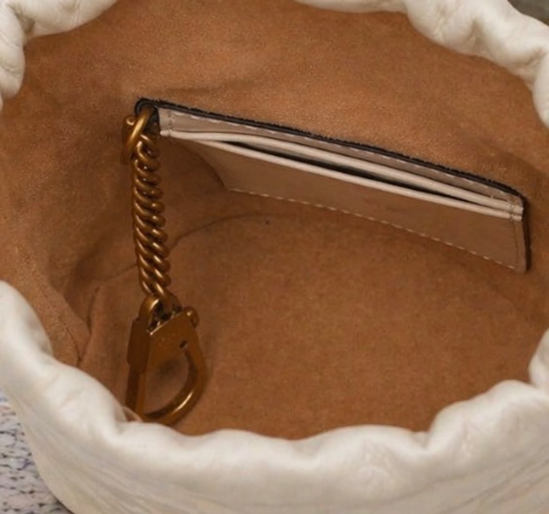 [A급] 구찌 GG 마몽 버킷백 미니 화이트 판매합니다!!! 상품이미지4