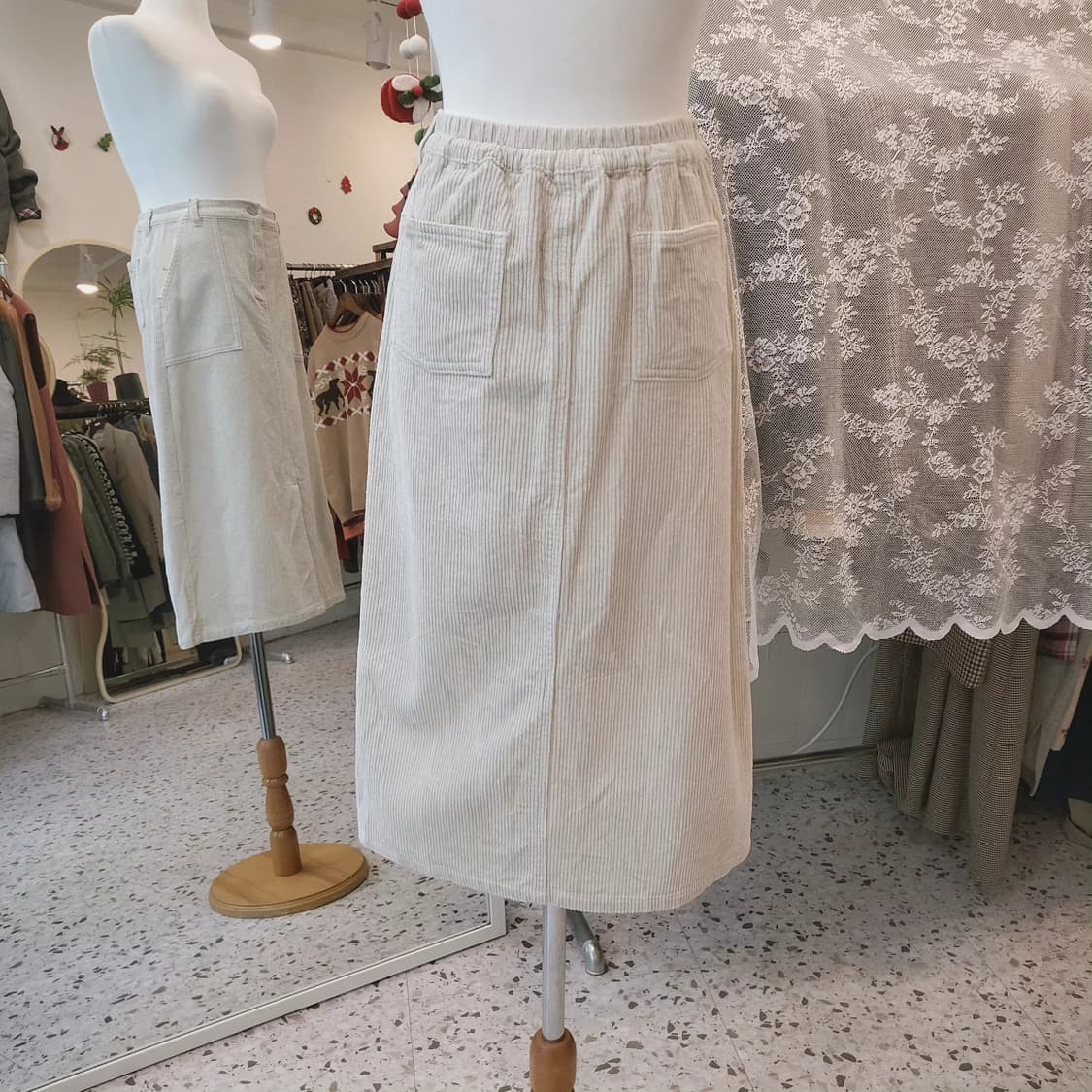 GRL 크림 코듀로이 미디스커트 상품이미지8