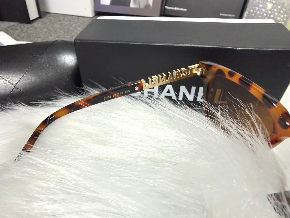 샤넬 이니셜 스톤장식 선글라스 브라운 풀박스 상품이미지9