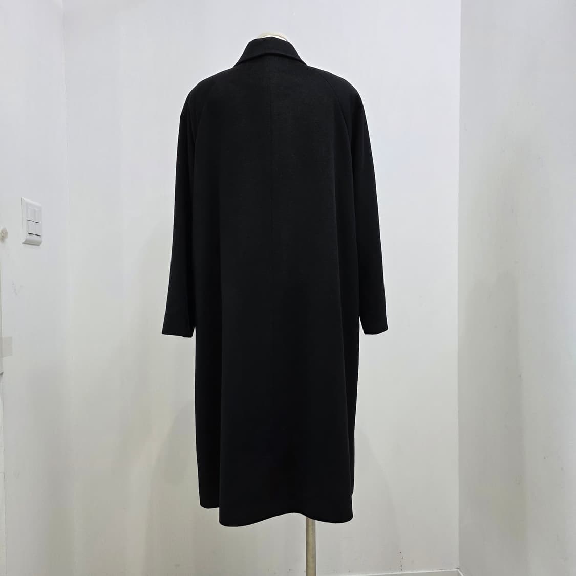 퓨어 캐시미어 100% 래글런 블랙 롱코트 상품이미지3