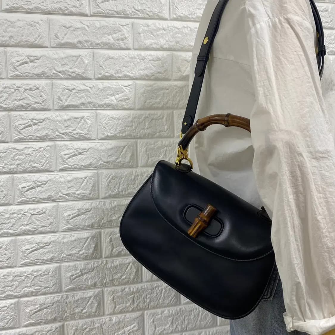 GUCCI / 빈티지 구찌 블랙 턴락 뱀부 탑 핸들백 / 투웨이백 상품이미지4