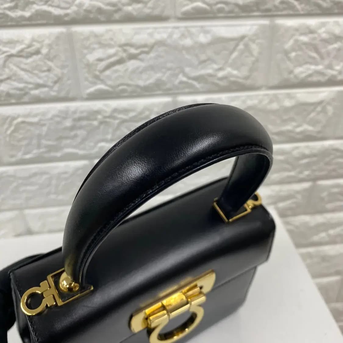 FERRAGAMO / 빈티지 페레가모 블랙 간치니 스몰 켈리백 /투웨이백 상품이미지6