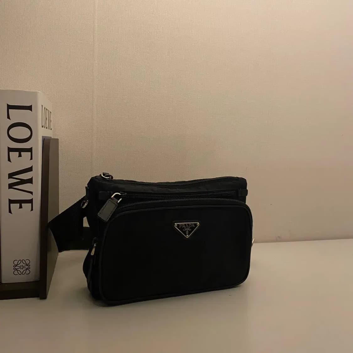 PRADA / 빈티지 프라다 삼각로고 블랙 포코노 벨트백 / 힙색 상품이미지1