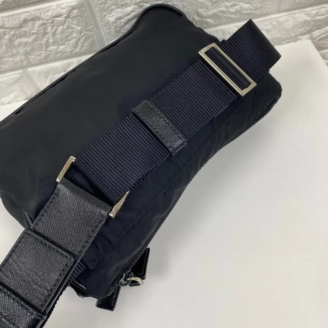 PRADA / 빈티지 프라다 삼각로고 블랙 포코노 벨트백 / 힙색 상품이미지8