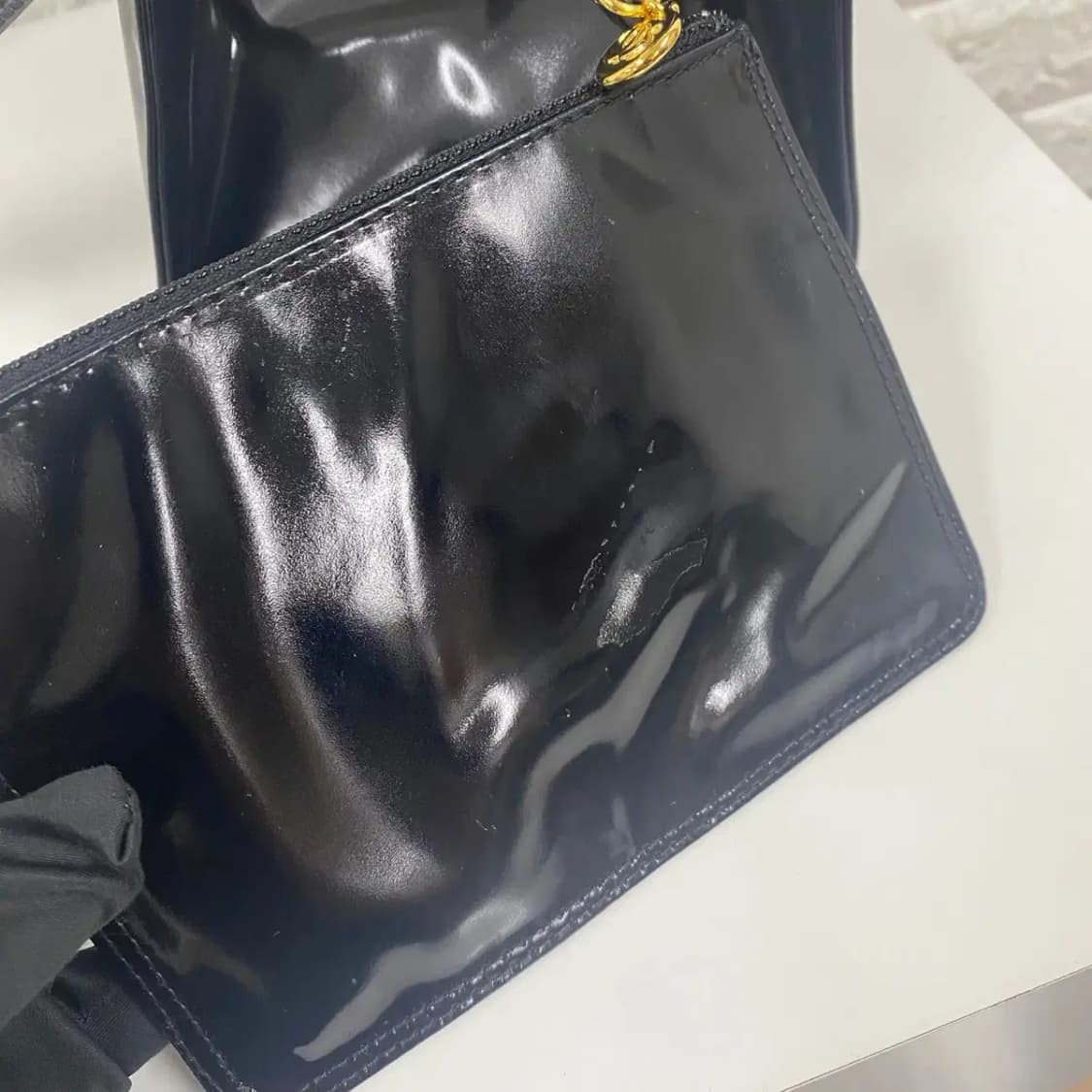 CHANEL /빈티지 샤넬 4번대 블랙 페이던트 드로스트링 버킷백/숄더백 상품이미지7