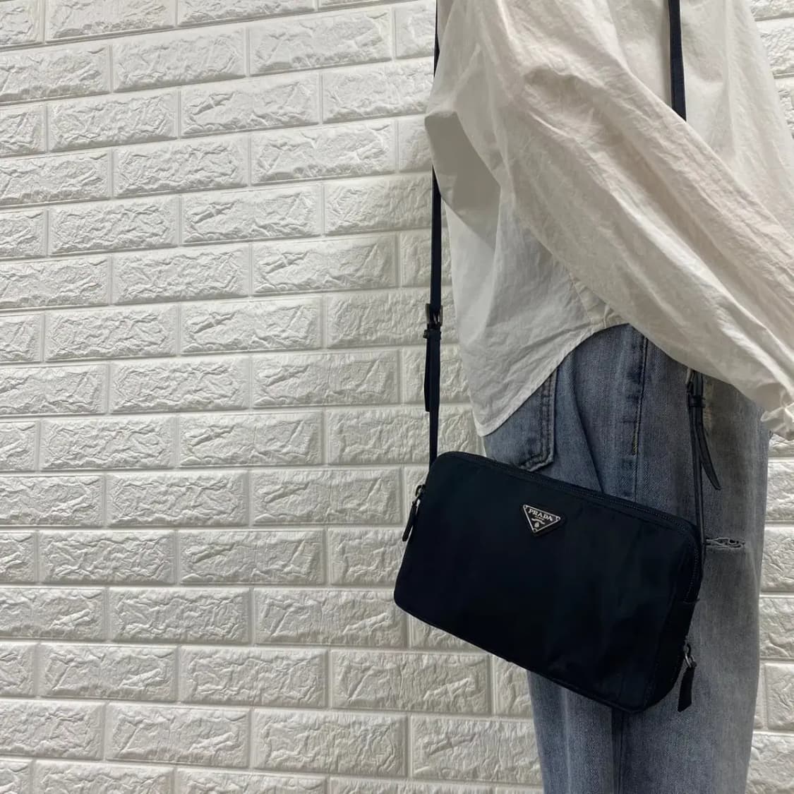PRADA / 빈티지 프라다 삼각로고 블랙 포코노 나일론 스몰 크로스백 상품이미지2