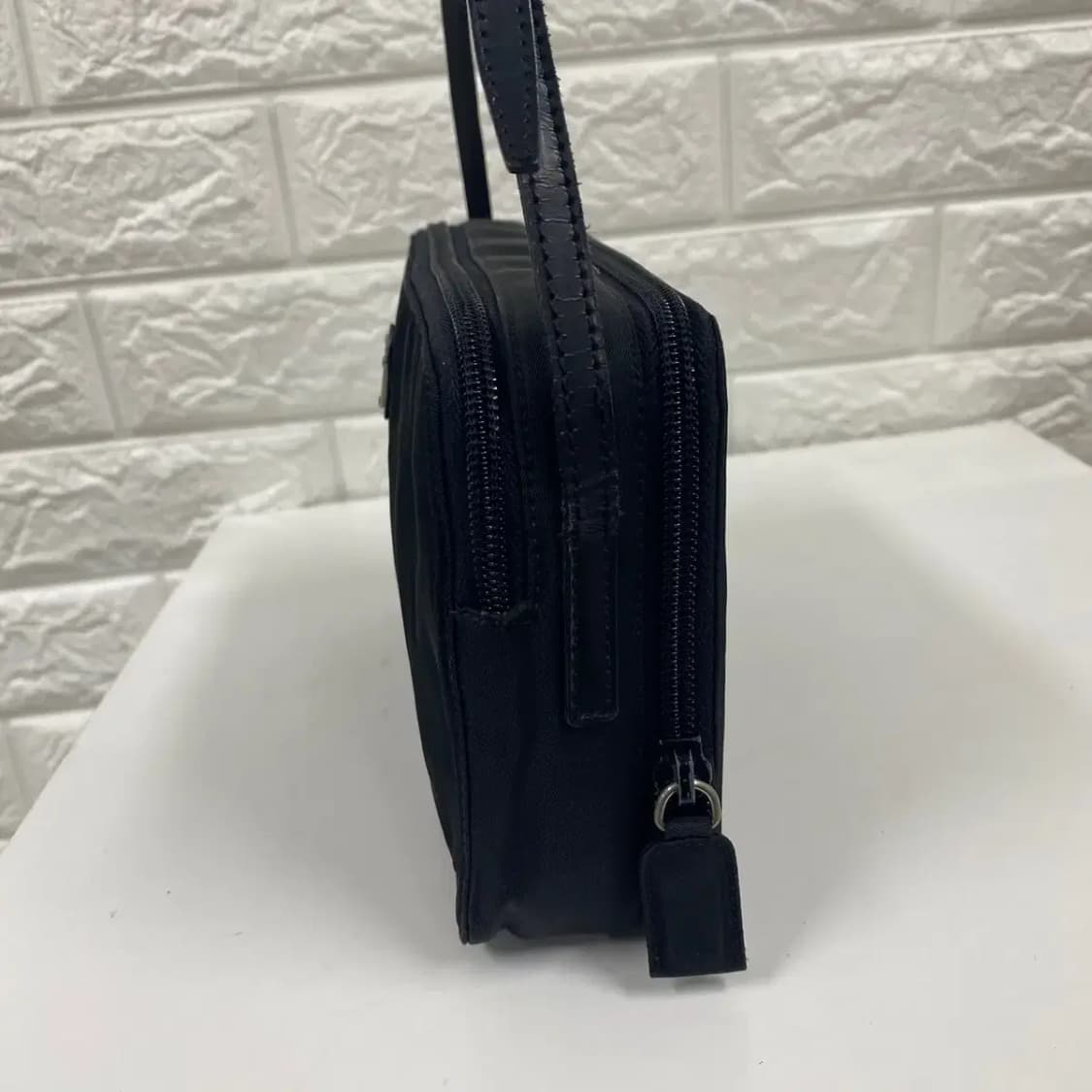 PRADA / 빈티지 프라다 삼각로고 블랙 포코노 나일론 스몰 크로스백 상품이미지5