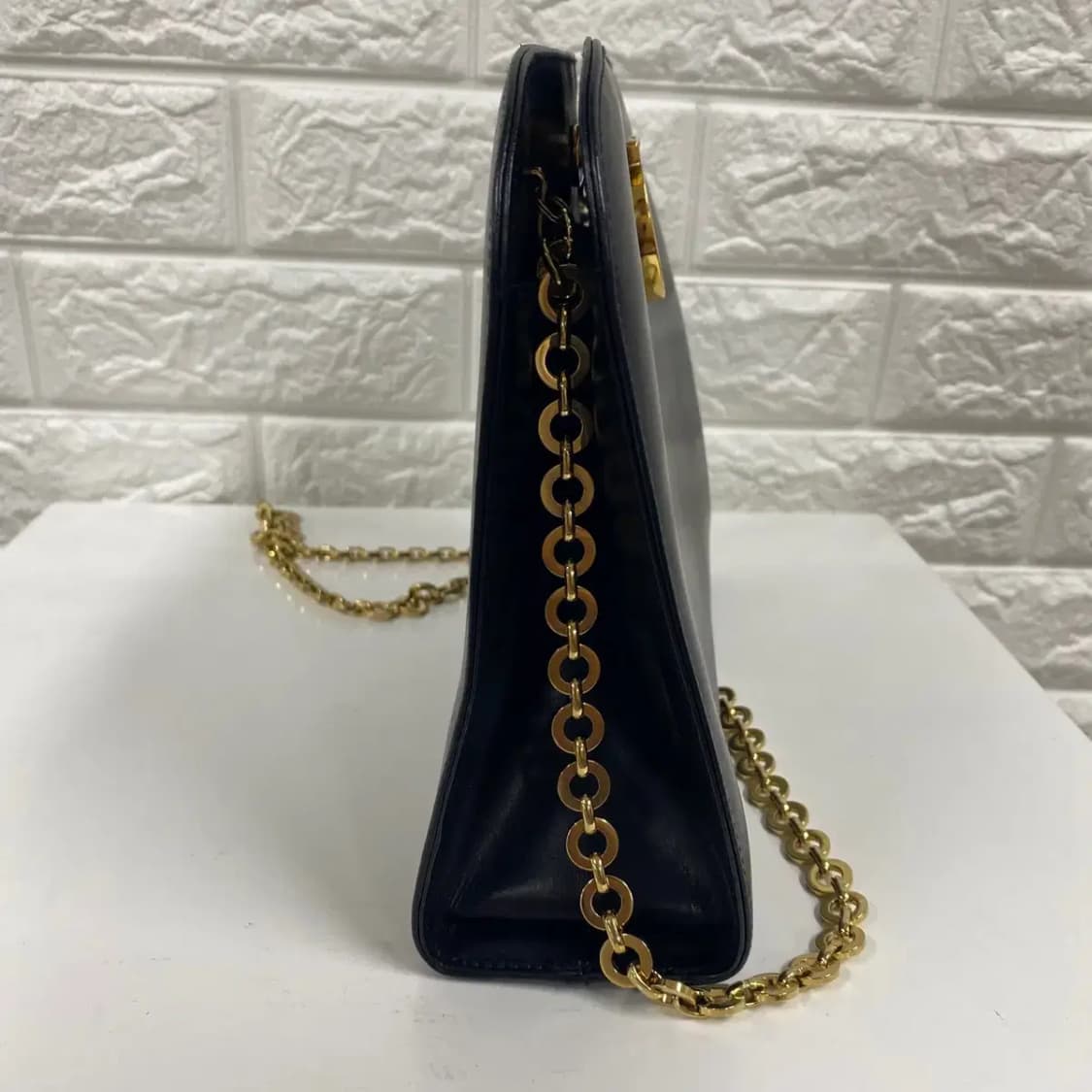 FERRAGAMO / 빈티지 페라가모 골드 간치니 버클 클러치 / 체인백 상품이미지6