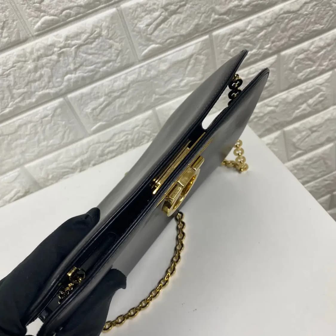 FERRAGAMO / 빈티지 페라가모 골드 간치니 버클 클러치 / 체인백 상품이미지7