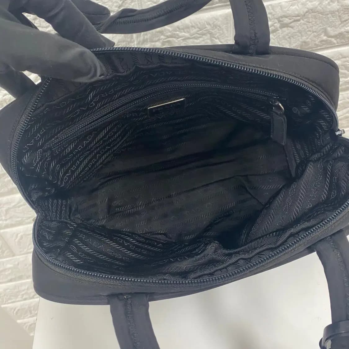 PRADA / 빈티지 프라다 삼각로고 블랙 나일론 자물쇠 핸드백 /토트백 상품이미지10