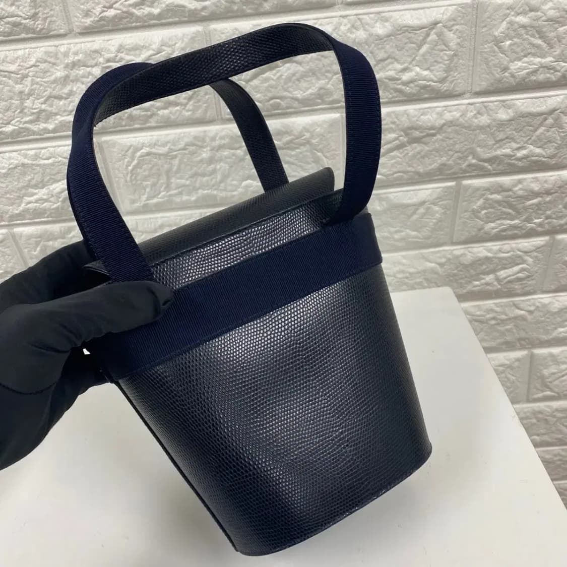 FERRAGAMO /빈티지 페라가모 다크네이비 리자드 버킷백 / 복조리백 상품이미지4
